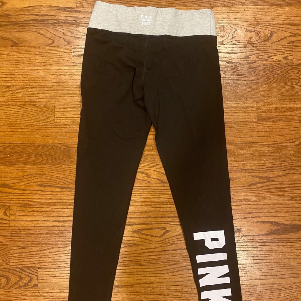 Pink by Victoria’s Secret reversible leggings